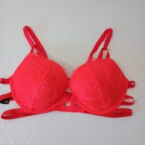 Victoria Secret Very Sexy Push Up Bra Size 36 C Lace detailing